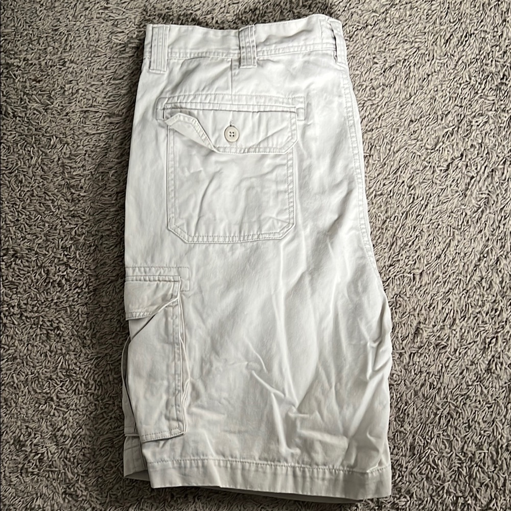 St. Johns Bay 3 pair Men's Shorts - beige, off-white, and, Khaki. Size 40. - Picture 4 of 9